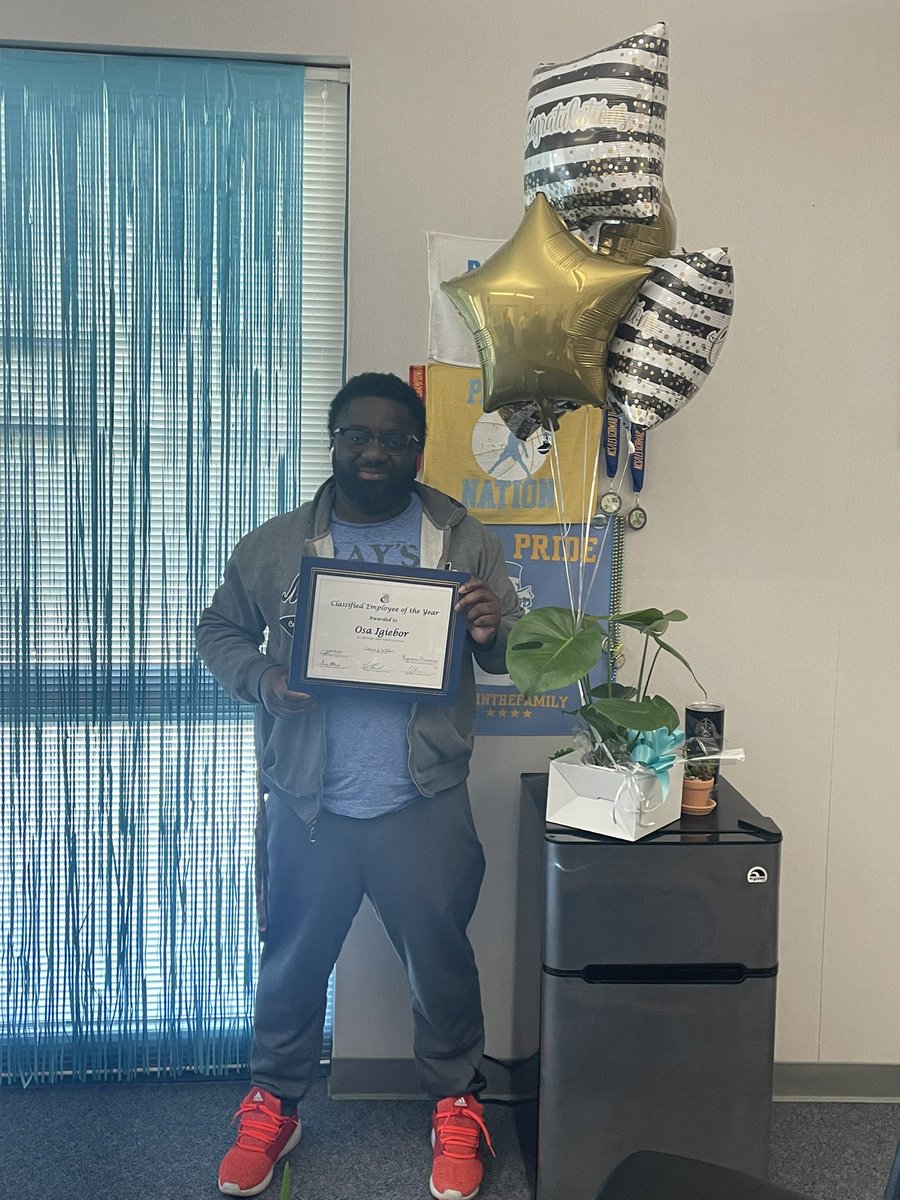 Congratulations to our Classified Employee of the Year, Osa Igiebor. Thank you Osa for all you do to keep our students and campus safe and running smoothly! <a href="/RealUnclePat/">Heritage Patriots ⭐️</a> <a href="/HeritagePats/">Heritage Athletics</a> <a href="/luhsdnews/">Liberty UHSD</a>