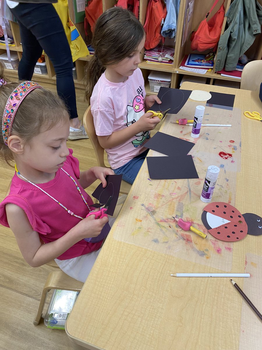 CaedmonKinder's tweet photo. Seasons have changed and so have our Hopes and Dreams #CaedmonKindergarten #TheCaedmonStory https://t.co/l14urFNELG
