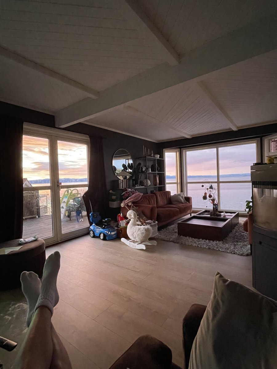 Emil Almås tweet media