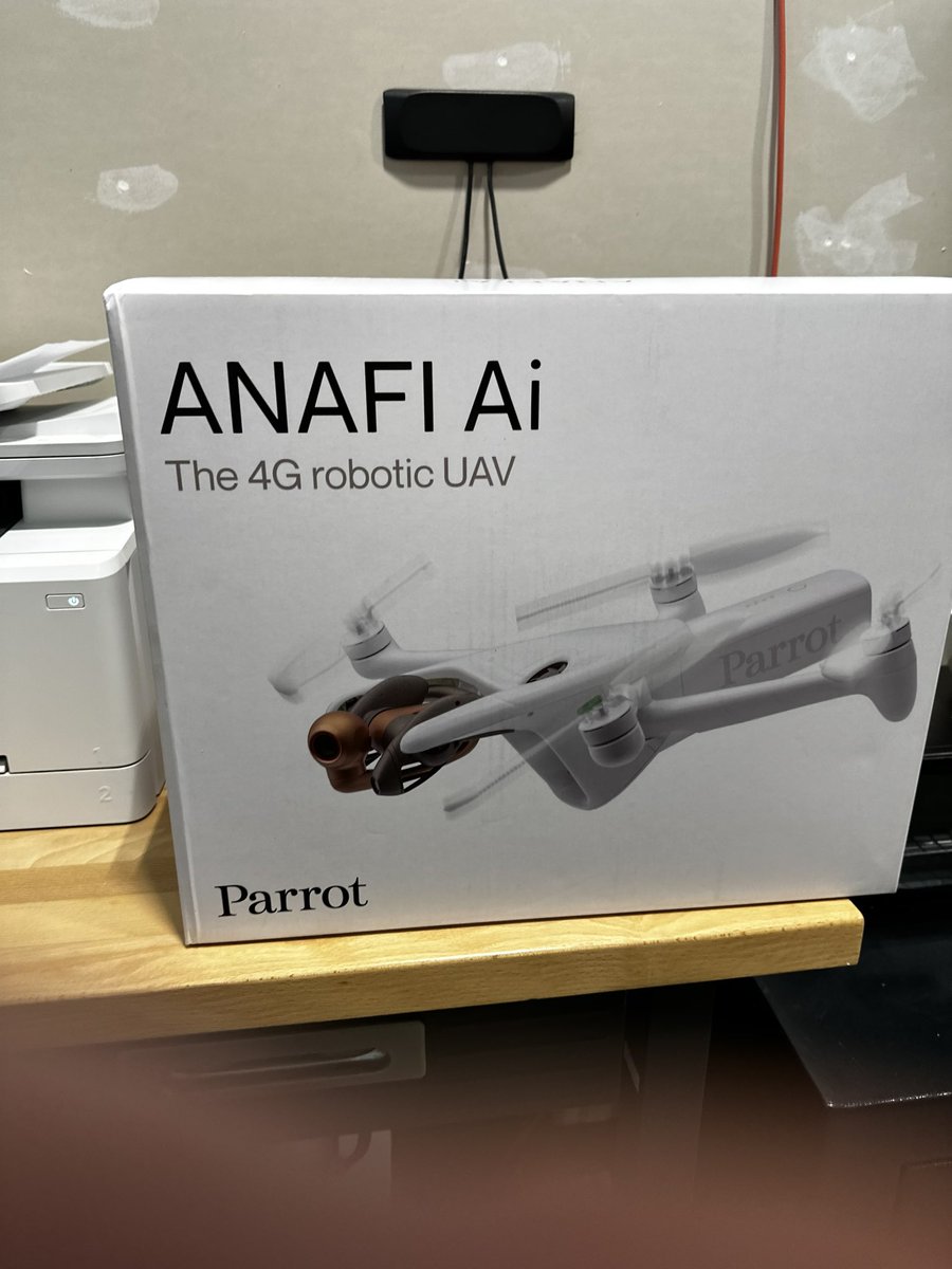 Thanks to @Parrot for supporting Drone U Pilots training up on the #anafiAI