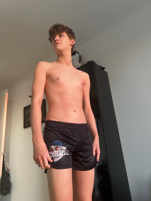 FtiP0e7WAAcbHjs?format=jpg&name=small