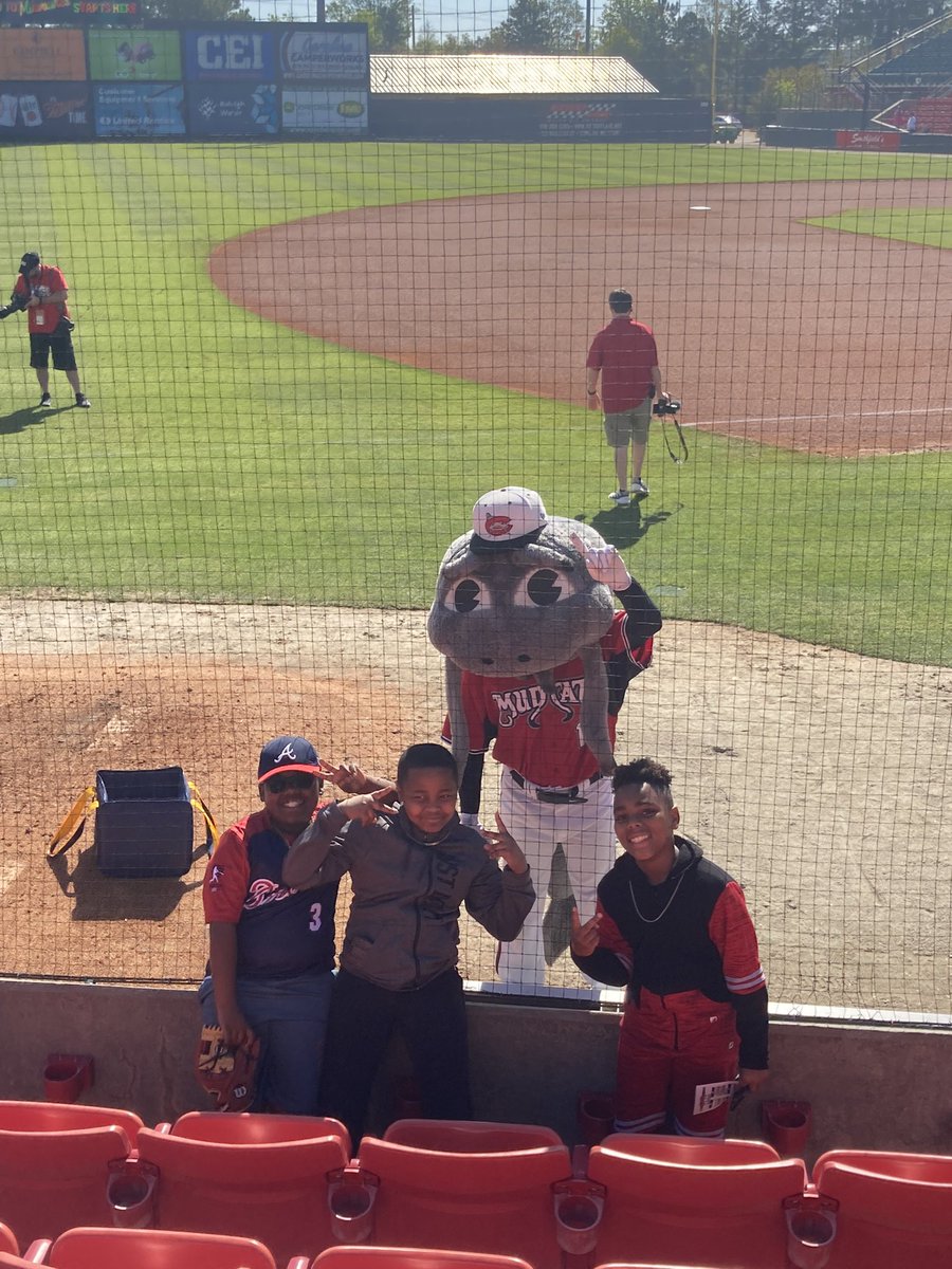 Sharonda Perry tweet media