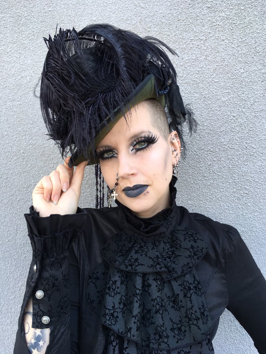 I tip my hat to you.

#Goth #GothGirl #GothFashion #GothModel #GothMakeup #VictorianGoth #Gothic #GothicMakeup #BaldGirl #GirlsWithPiercings