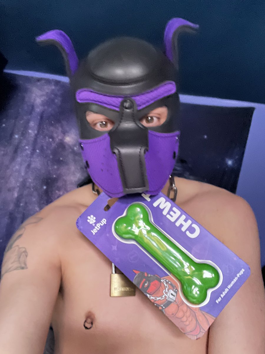 Thanks <a href="/JetPup_Store/">Jet Pup 💜🚀🐶</a>  love my new bone 💜💚💜🐾