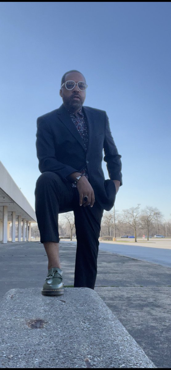 TimKel5's tweet photo. It’s Wednesday we made it  over the  hump of the week . God is good ! Continue  to move in Thanksgiving and Grace! #tk #tkstylist #musican  #drmarteen #hugoboss #gshockwatches https://t.co/2GVGjhMT2q
