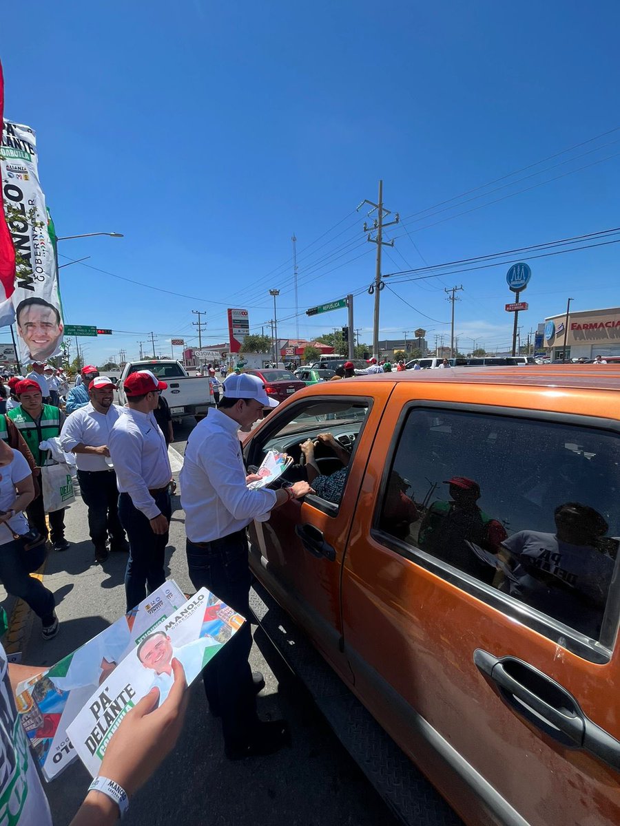 Crucero en el Blvd. República en #PiedrasNegras. #PaDelanteCoahuila