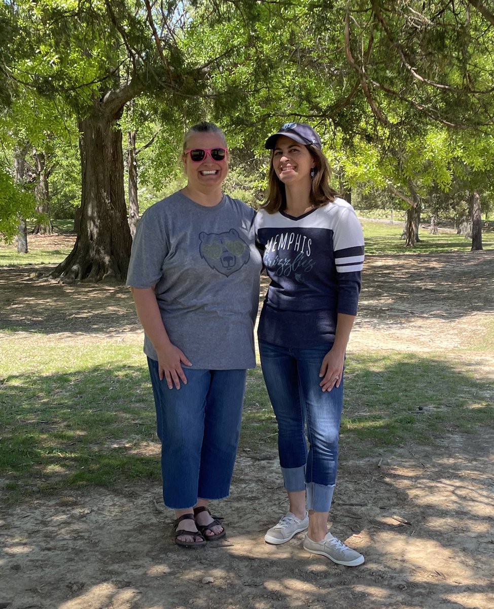 mrskdees's tweet photo. Riverdale has the best teachers and Grizz fans!  #BigMemphis @memgrizz @WeAreRiverdale @gmsdk12 https://t.co/Qpuvz59jet