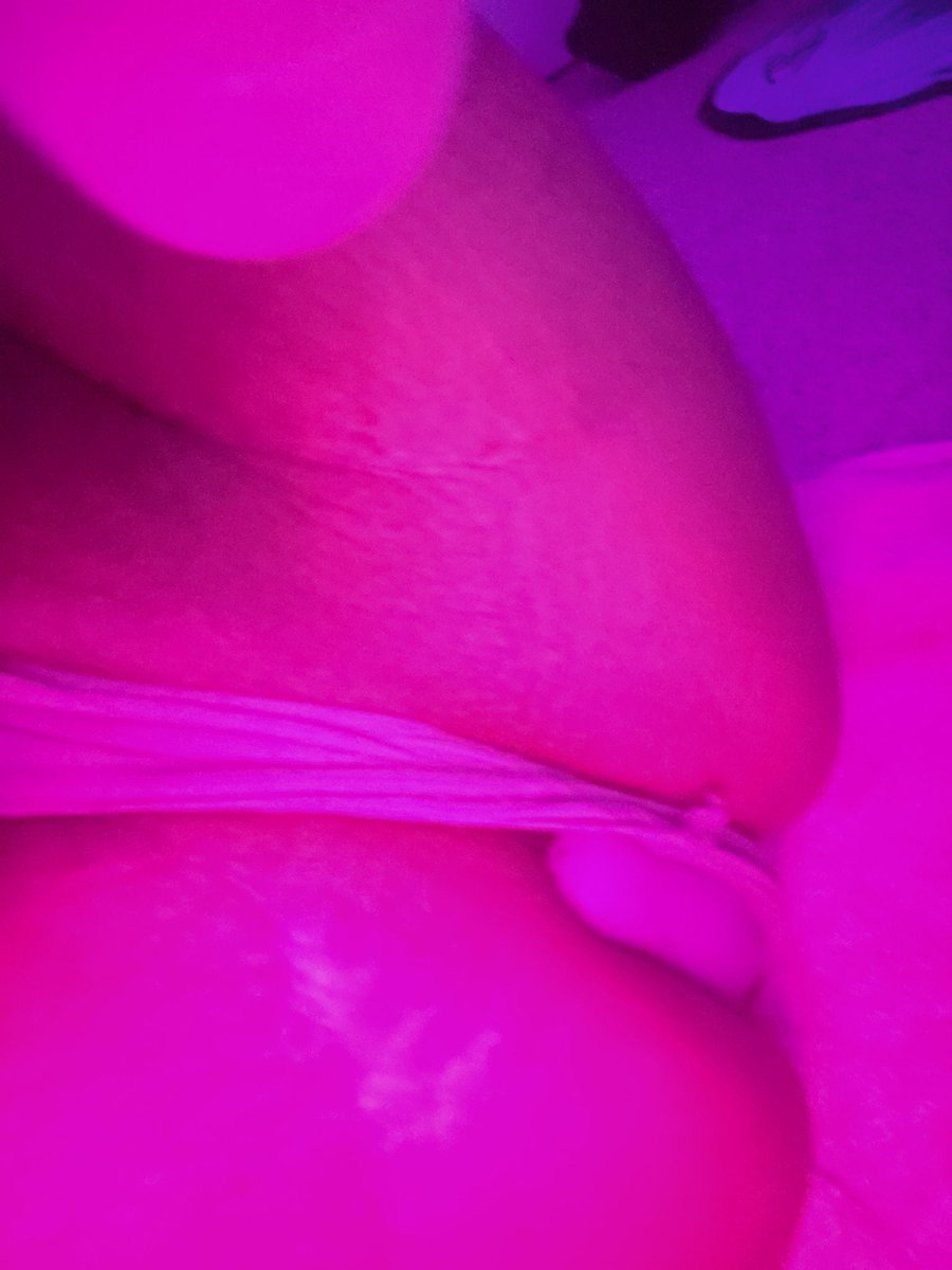 FboyStar's tweet photo. Training my holes to take BWC properly 🙇🏽♂️🤍 #Bleached #Femboy #QOH #jackofhearts #joh #bwc #bwccuck https://t.co/rciLZxqcOZ