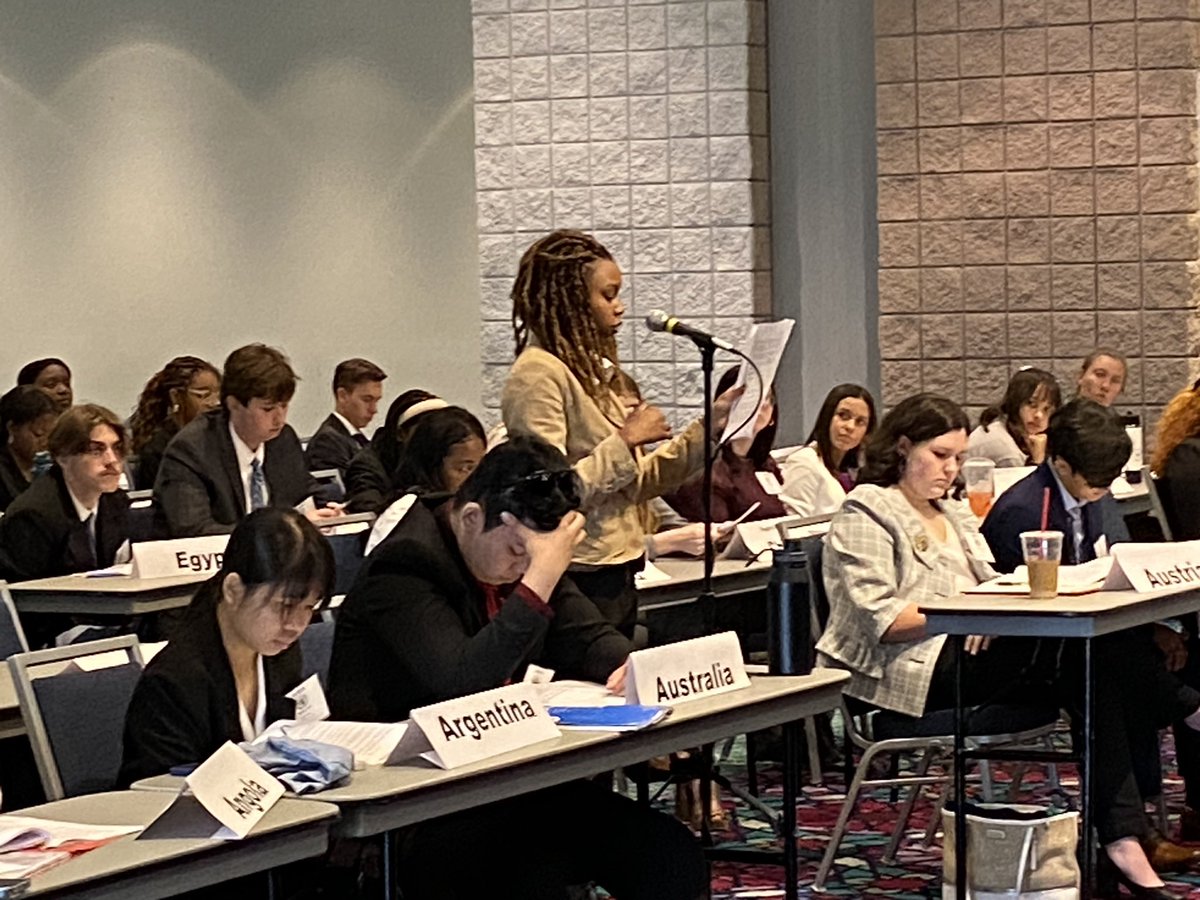 DIMUN which is the Model United Nations is going on today and tomorrow at the Convention Center. <a href="/MobilePublicSch/">MobilePublicSchools</a> students are awesome. Thank you Davidson Teachers for coordinating this awesome events for Mobile County students. <a href="/DHS_Warriors/">Davidson High School</a>