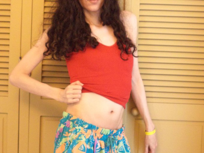 I'm online right now on CamModelDirectory - pay-per-minute system for Skype live shows. Call me right