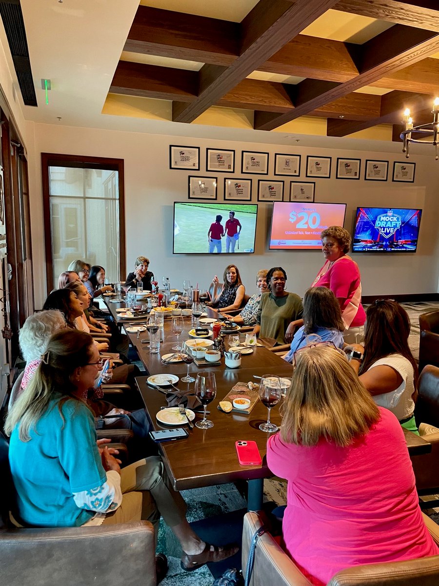 TPCSanAntonio's tweet photo. In addition to having a fabulous time at Ladies' Happy Hour last night, we also had the opportunity to celebrate and wish Member, Mrs. Kathleen Fields, a happy retirement! Congratulations Mrs. Fields on an amazing career and we hope you enjoy your retirement! 🥂🎉 #7dayweekend https://t.co/w12stTybDN