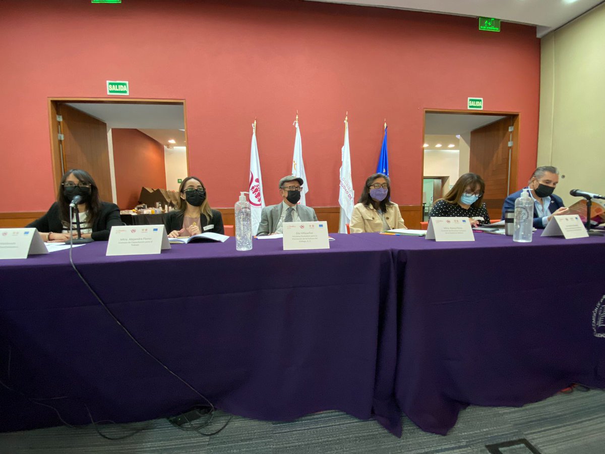 Luis_diazdeleon's tweet photo. Con la finalidad de crear caminos de colaboración @TrabajoCDMX e @icat_cdmx participamos en la presentación de la “Memoria del Diálogo Multiactoral para la Empleabilidad de las Juventudes en la Ciudad de México"
#TrabajoEnLaCiudad
@Claudiashein @GobCDMX @mx_juventus @InternacCDMX https://t.co/IU6tGSnfTK