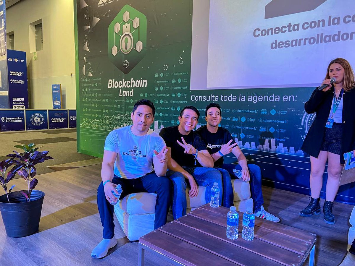 🇲🇽Llegó la Comunidad de Gear y Vara a #TalentLand 🦾

➡️Iniciamos en un Panel dirigido por nuestros amigos de @lazonatres 
🤩Seguiremos compartiendo en más charlas estos días ¡no te lo pierdas!