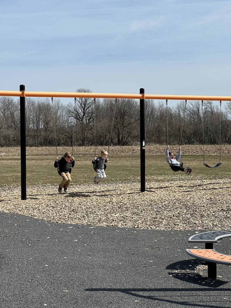 Another beautiful day for recess!!#reedsvillesd