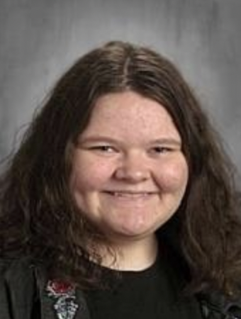 MurrayMS_SPPS's tweet photo. #Pilotprops of the week! Ms. Olsen would like to celebrate Elise Helmer. Elise is a great leader in the music program at Murray. Elise goes above and beyond the expectations of the program. She helps out whenever she can. She has even supported night events. Way to go Elise! https://t.co/1ULxUx9dmm