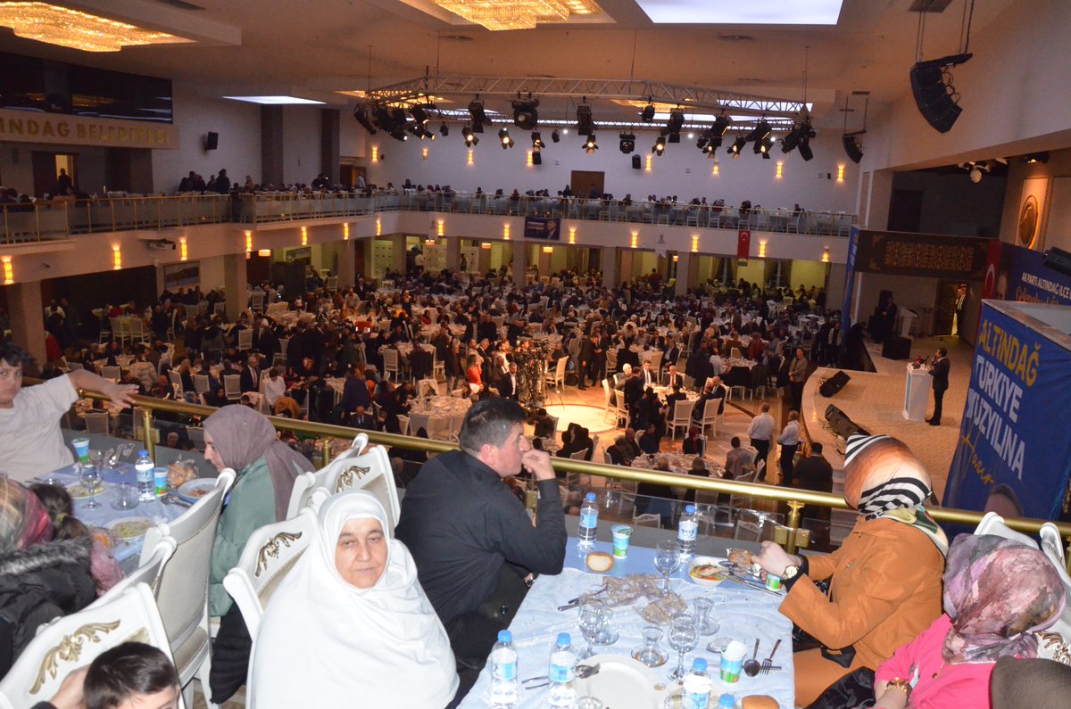 📍Geleneksel Teşkilat İftar Yemeği

#KalbimizAltındağ 

<a href="/NumanKurtulmus/">Numan Kurtulmuş</a> 
<a href="/hakanhanozcan/">Hakan Han ÖZCAN 🇹🇷</a> 
<a href="/emrullahisler/">Emrullah İŞLER</a> 
<a href="/fethanbaykoc/">Ahmet Fethan Baykoç</a> 
<a href="/OsmanGokcek_/">Osman Gökçek</a>