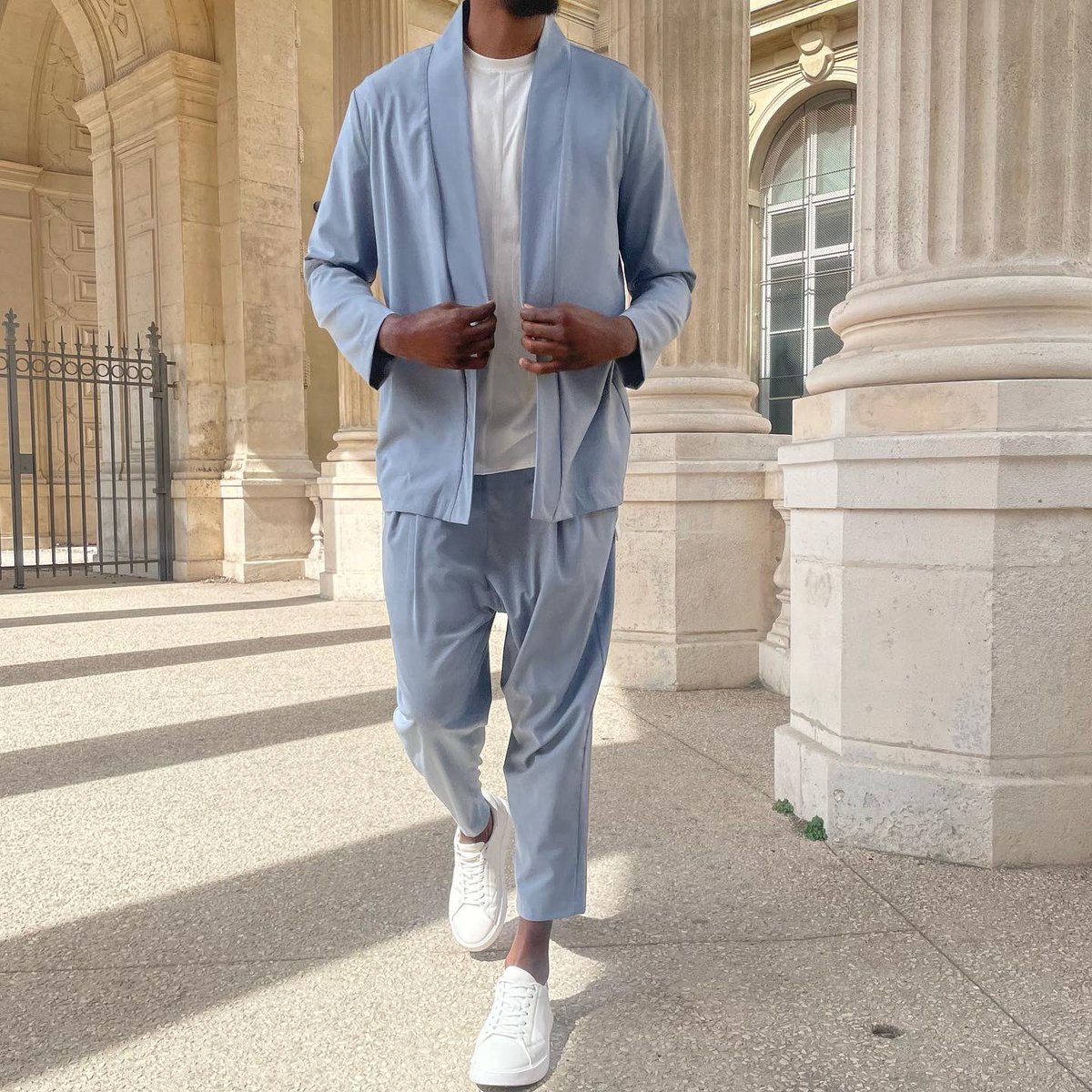 EMIR_STORE's tweet photo. 🍃La collection EMIR Printemps/Été 2023 se dévoile enfin. Misez sur des modèles à la fois habillés et décontractés pour entrer dans la belle saison 👌🏽
#ss23 #nouvellecollection #collectionprintemps #springcolors #casualchic m #noragi #creationcouture #madeinitaly🇮🇹 #frenchbrand https://t.co/RmPwUTzjGc
