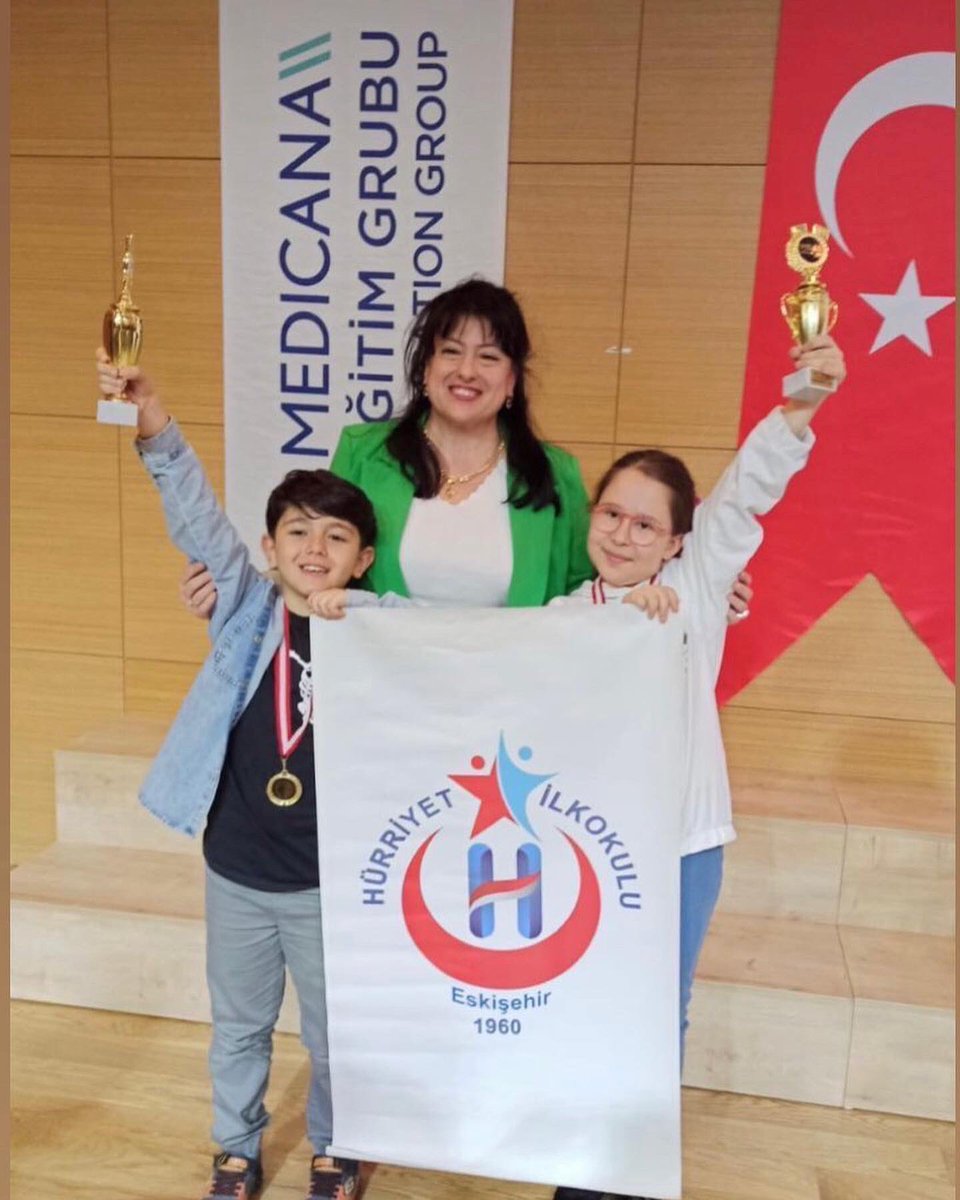 🧿Hürriyet çocukları Eskişehir Şampiyonu🧿 Öğrencilerimiz Esma  Selen  Üretme ve Eymen Güler, Akıl ve Zeka Oyunları Türkiye Finalinde Eskişehir’i temsilen yarışacaklar. Öğrencilerimizi kutluyor ve başarılar diliyoruz. <a href="/EskisehirMem/">Eskişehir İl Milli Eğitim Müdürlüğü</a> <a href="/TepebasiMem/">Tepebaşı İlçe Milli Eğitim Müdürlüğü</a> <a href="/pervin_tore/">Pervin TÖRE</a> <a href="/dfnakmn35/">Defne Akman</a>