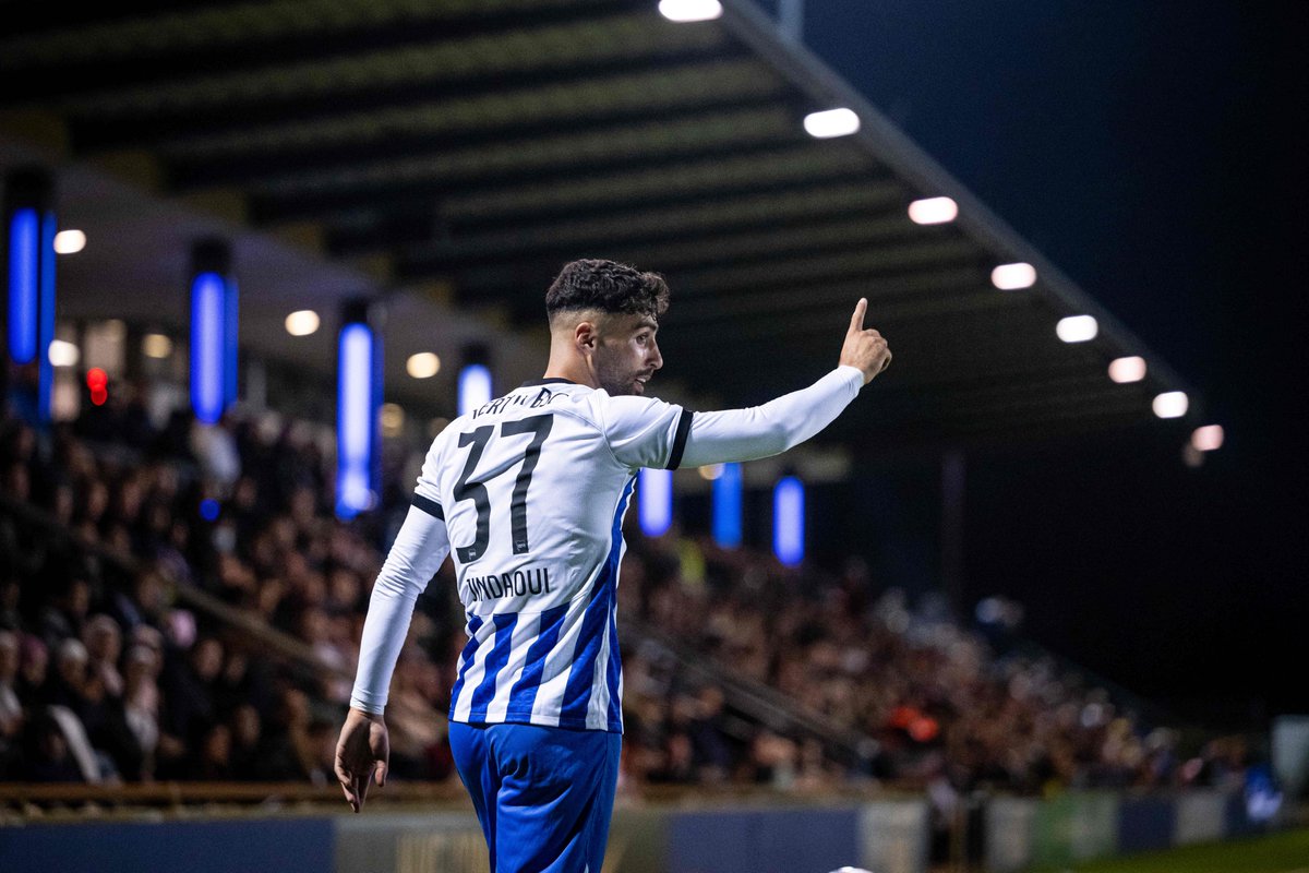 HerthaBubis's tweet photo. Unsere #BSCU23 trennt sich mit 2:2 (0:1) von der U21 des @AS_Monaco! Neben vielen spielerischen Erkenntnissen nehmen unsere 🔵⚪️ auch die schöne Atmosphäre im Stadion auf dem Wurfplatz/Amateurstadion mit. Unser Spielbericht: https://t.co/yjStBPYRal 👈
#BSCASM I 2:2 I #HaHoHe https://t.co/YFy1DV1zi4