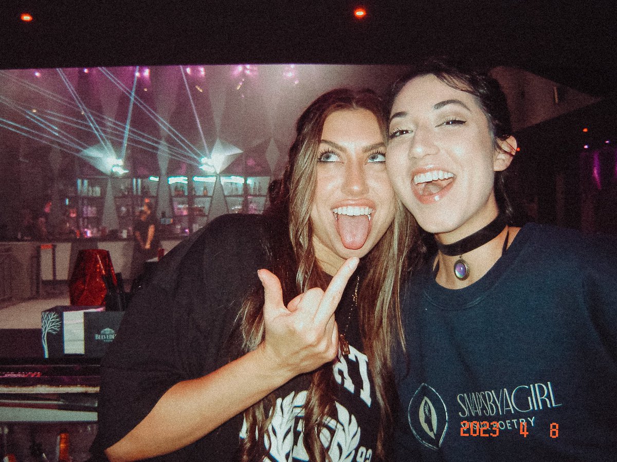 SnapsbyaGirl tweet media