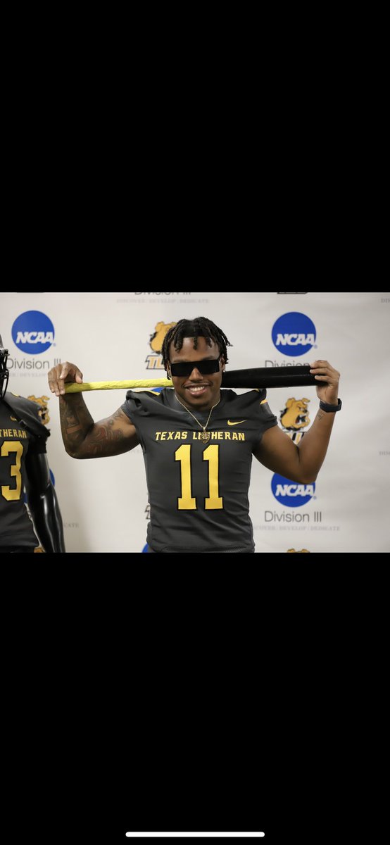 Signing Day Friday!
🗓️April 14th 
📍Dickinson High school in Competition  gym 
🕰️ 10:30 am 
 come show some love an support everybody invited 🖤💛!!
<a href="/DickinsonFB/">DHSGatorFB</a> <a href="/TLU_Football/">TLU Football</a> <a href="/CoachBeauGrech/">Beau Grech</a> <a href="/CoachMarshall_/">Kendrick Marshall</a>