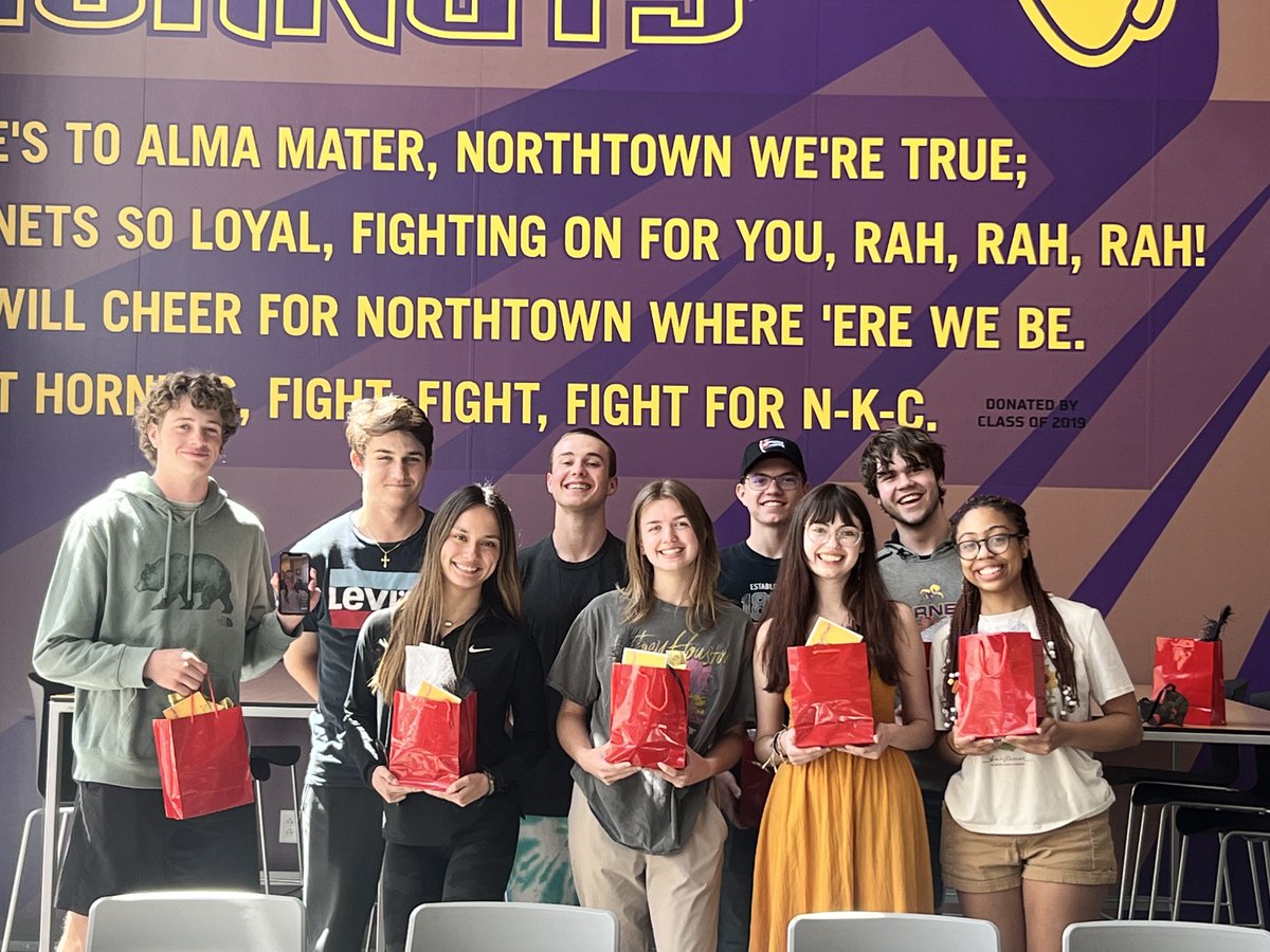 NorthtownNews's tweet photo. Congratulations to our prom court!
Elandrea Baker
Mary Gerend
Aurora Nicol
Cora Skaggs
Liana Wainit

Bradley Brown
Alden Dougherty
Andrew Krueger
Hank Word
Enrique Zamora-Miranda https://t.co/zk9kPFeoFs