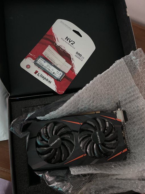 fucking finally !! https://t.co/4NhWScGjUC