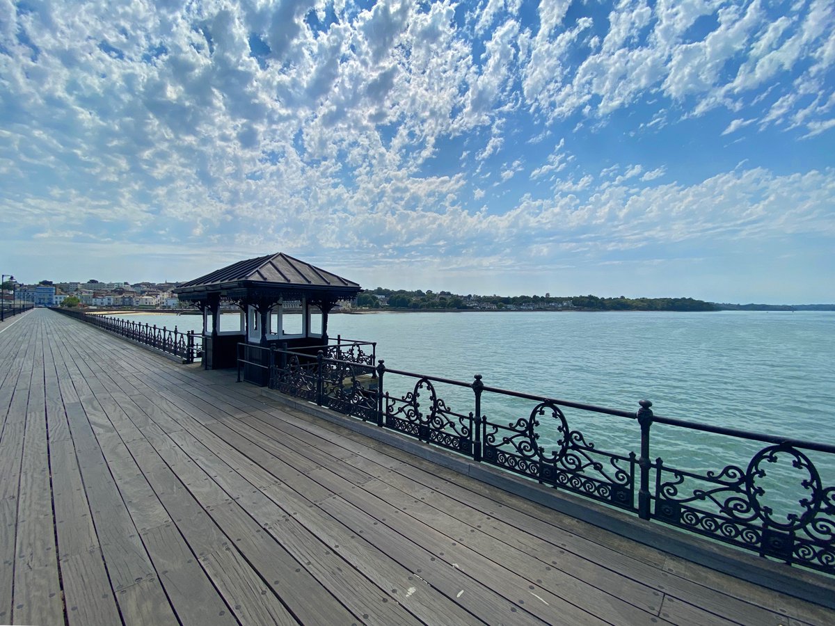 stratboysteve's tweet photo. @PiersSociety Just one of those 'now we have a bit more time' ideas, prompted by a few days on the south coast last year, plus I love seaside out of season. And, as my Pier Passport arrived today, we need to start planning...
#Bournemoth #Totland #Boscombe #Ryde https://t.co/YsOkogXXgX