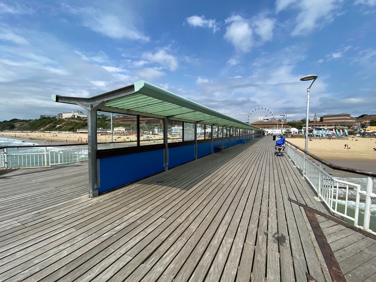 stratboysteve's tweet photo. @PiersSociety Just one of those 'now we have a bit more time' ideas, prompted by a few days on the south coast last year, plus I love seaside out of season. And, as my Pier Passport arrived today, we need to start planning...
#Bournemoth #Totland #Boscombe #Ryde https://t.co/YsOkogXXgX