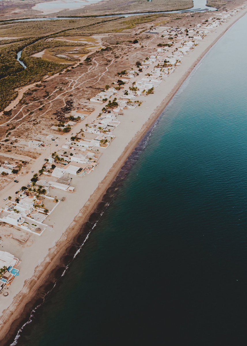 ReneCecena's tweet photo. Con aguas color verde turquesa, arena dorada y suave oleaje, la playa Huatabampito es un paraíso natural con vista al Mar de Cortés. #FelizMiercoles #10palabras #SS23 #SONORA #SonoraMeEncanta #Turismo @mexdesconocido @VisitSonora @VisitMex @AlfonsoDurazo @TorrucoTurismo https://t.co/AmZ76w6zTL