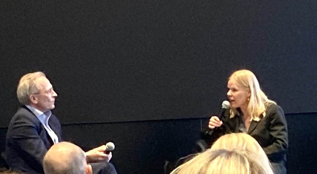 Mitä kannattaa seurata? <a href="/ristoej/">Risto EJ Penttilä</a>: ”Harmaita sarvikuonoja. Asioita, joista varoitetaan, mutta joihin olemme tottuneet hiljalleen.”  Skenaariot #taloustoimittajat kevätseminaarissa, kiitos <a href="/Veerala/">Veera Luoma-aho</a> #tulevaisuus