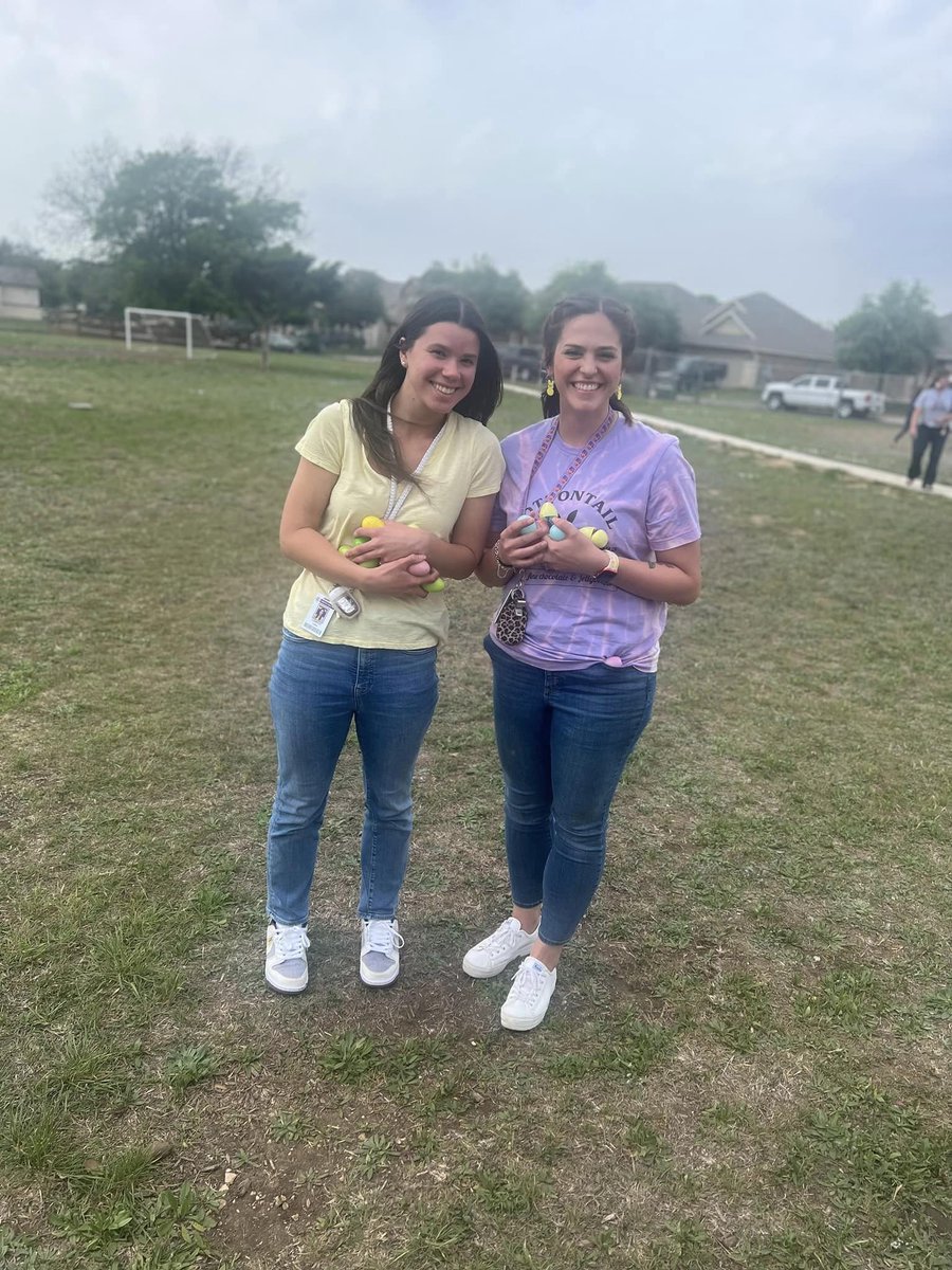 Happy Easter from our BBE staff!! Our teachers enjoyed an egg hunt this week filled with coupons for breakfast tacos, crumble cookies, hour-long lunch, duty coverage, and more! We love our BBE staff and are so grateful for each of them! 📷📷📷📷