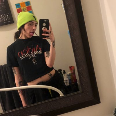 capcutie666's tweet photo. #NewProfilePic https://t.co/NiGT6bJpwN