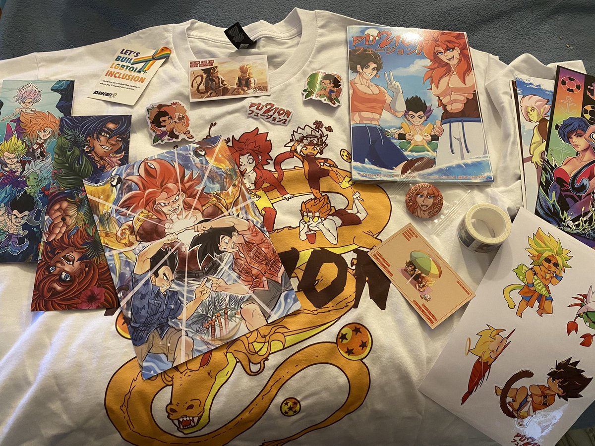 amartbee's tweet photo. Very happy the FusionZine goodies came!!! Thank you @DBFusionZine ! https://t.co/apdQ2noCB4
