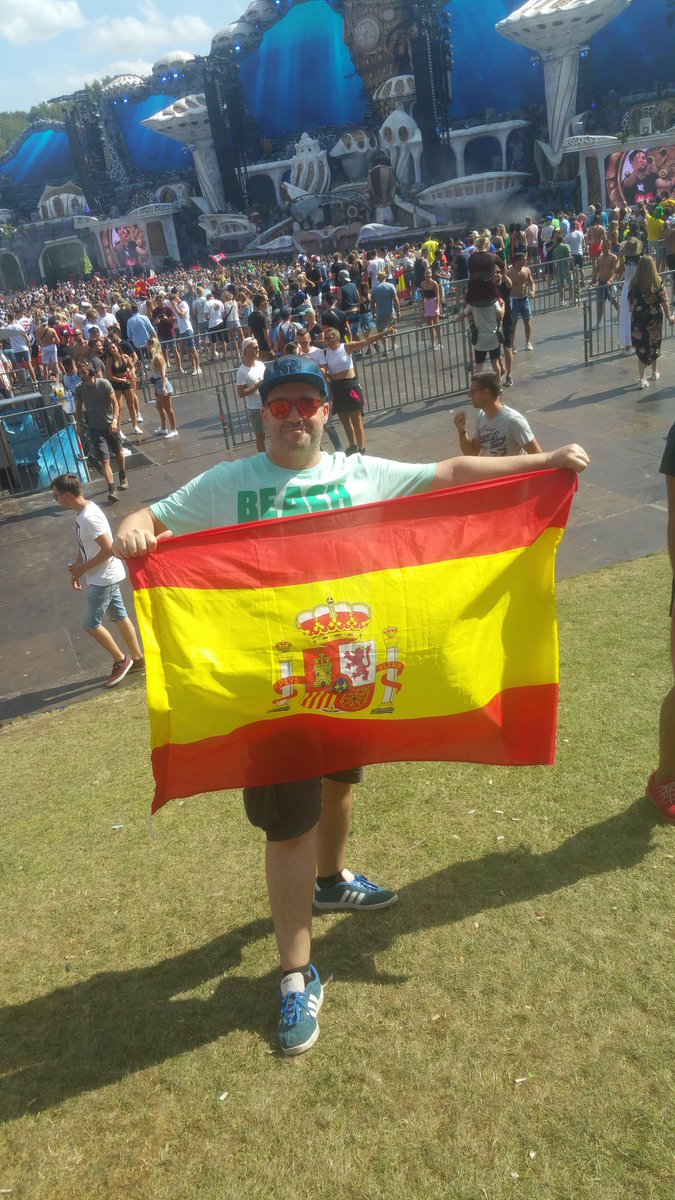 @tomorrowlandnft @tomorrowland Planaxis 😎🇪🇦 #peopleoftomorrow