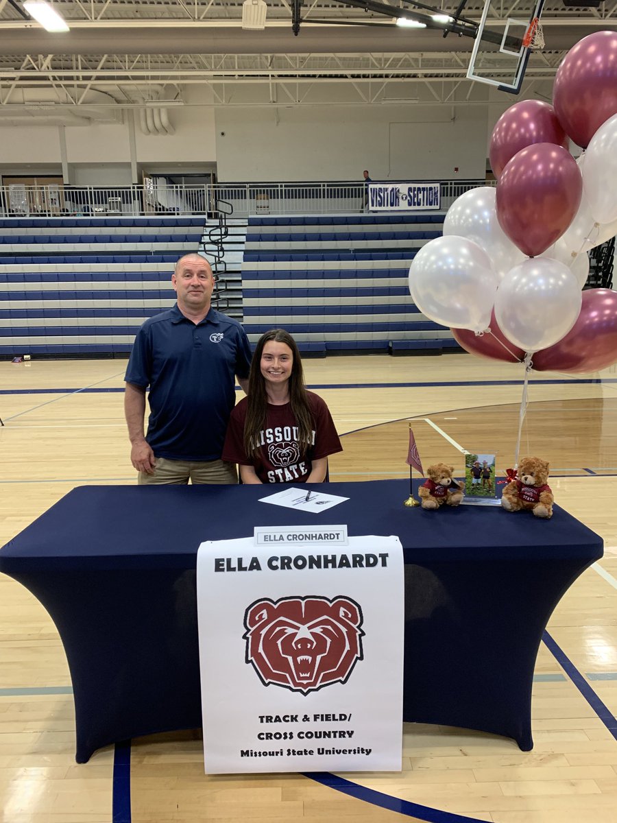 Huge congratulations to Ella Cronhardt and all your hard work paying off over the last four years!! ⁦<a href="/LSWestAD/">LSW Titans Activities</a>⁩