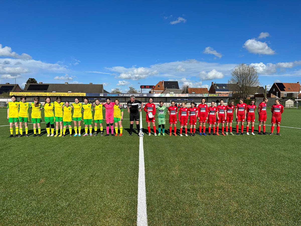 CSFFootballEd's tweet image. TOUR | The second girls game today was for the U14s against SV Zulte Waregem, who created a fantastic experience for the players