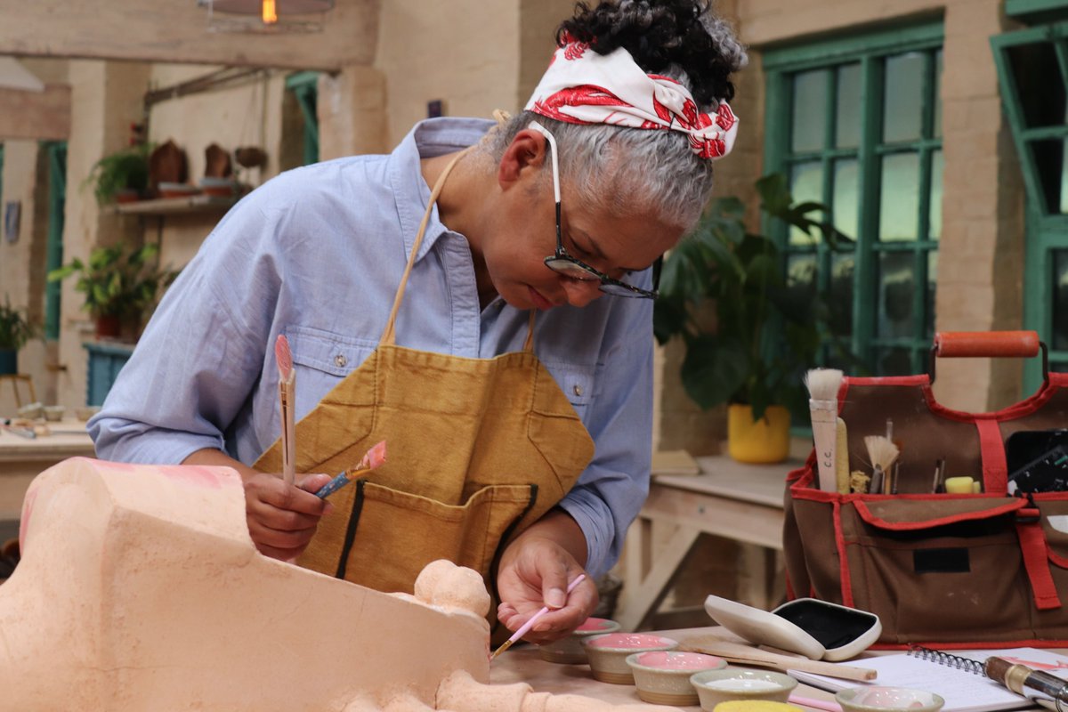 bemakeful's tweet photo. Who will be crowned the best at the wheel? Tune in to the season 5 finale of The Great Pottery Throwdown tonight at 10pm ET/PT on Makeful and find out πΊ
#GreatPotteryThrowdown #Pottery #BeMakeful https://t.co/BmWVdpu2Tw