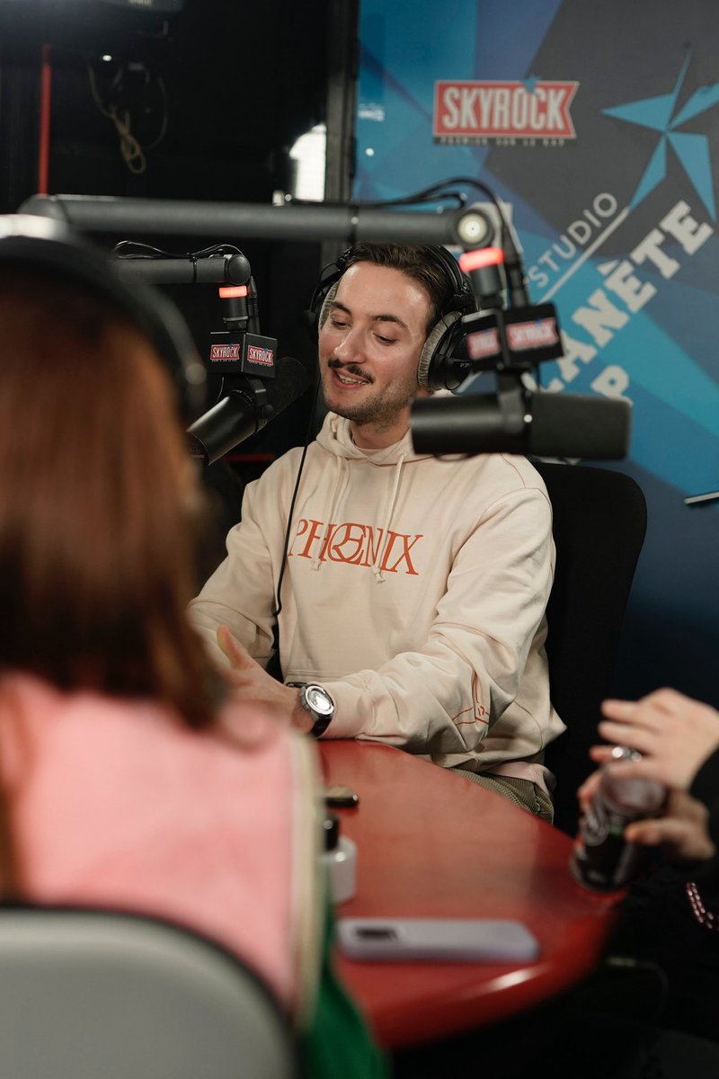 anabel__music's tweet photo. Merci @lordesperanza pour cette invitation et Nino pour l’accompagnement 🫶🏼

Un grand merci à @fredmusa et l’épuipe de @SkyrockFM pour l’accueil !

Cc @adidasFR 
#planeterap #skyrock #lordesperenza https://t.co/XYhBiUpqY2