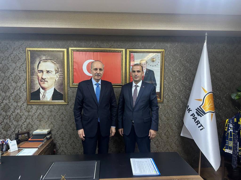 Teşkilat İftar Yemeği Programımız sonrası, Genel Başkanvekilimiz Sn. <a href="/NumanKurtulmus/">Numan Kurtulmuş</a> ve İl Başkanımız Sn. <a href="/hakanhanozcan/">Hakan Han ÖZCAN 🇹🇷</a> ‘ı İlçe Başkanlığımızda ağırladık.

#KalbimizAltındağ 

<a href="/akaltindag/">AK PARTİ ALTINDAĞ</a>