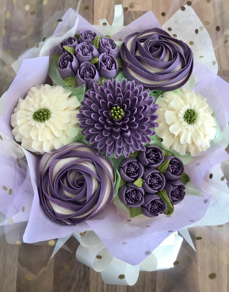 webarebuddies's tweet image. ding dong!
a package has been sent to you ! 📦

to : @ropesnpetals 
from: JK ~
message: Happy birthday to the ' intimidating ' master Chi ! See I told you I remembered 😌 I'll be at your door in the morning to get my slice of cake 

Have a good one !