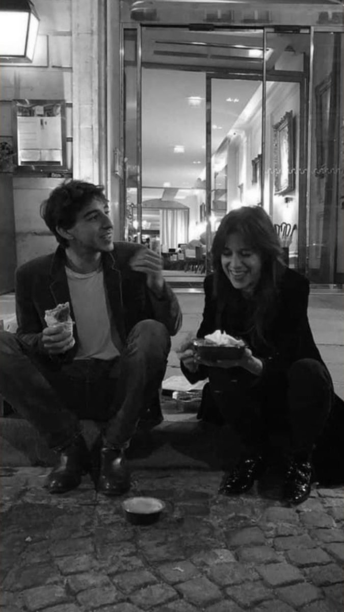 SNKL 🦊 tweet media