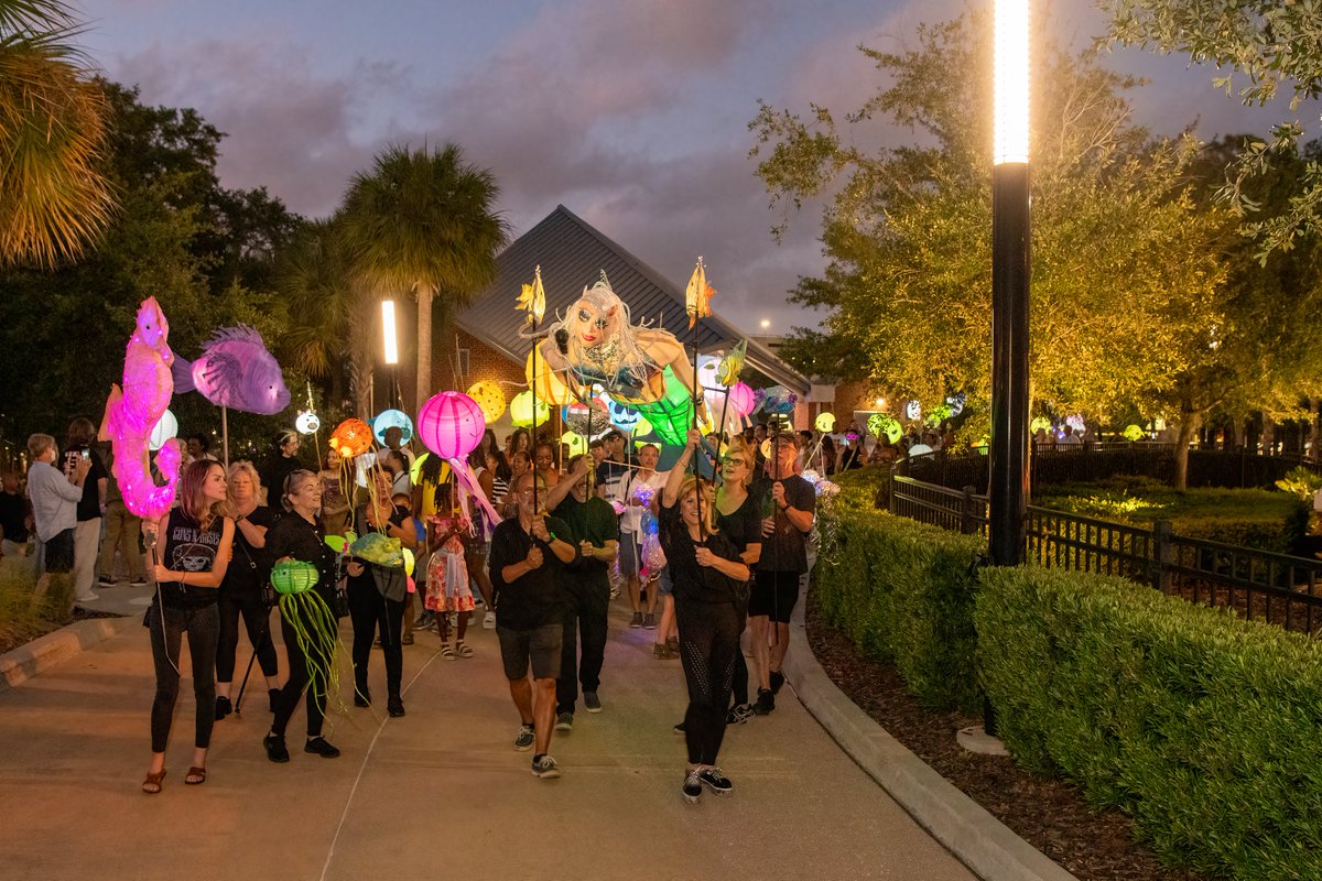 Tampa Riverfest presented by <a href="/Publix/">Publix</a> Super Markets is seeking artists to create BIG, BRIGHT, FUN, MOBILE objects that are lightweight and can be carried by you and your friends in our Riverfest lantern parade on Saturday, May 6, 2023! Use link below! docs.google.com/forms/d/e/1FAI…