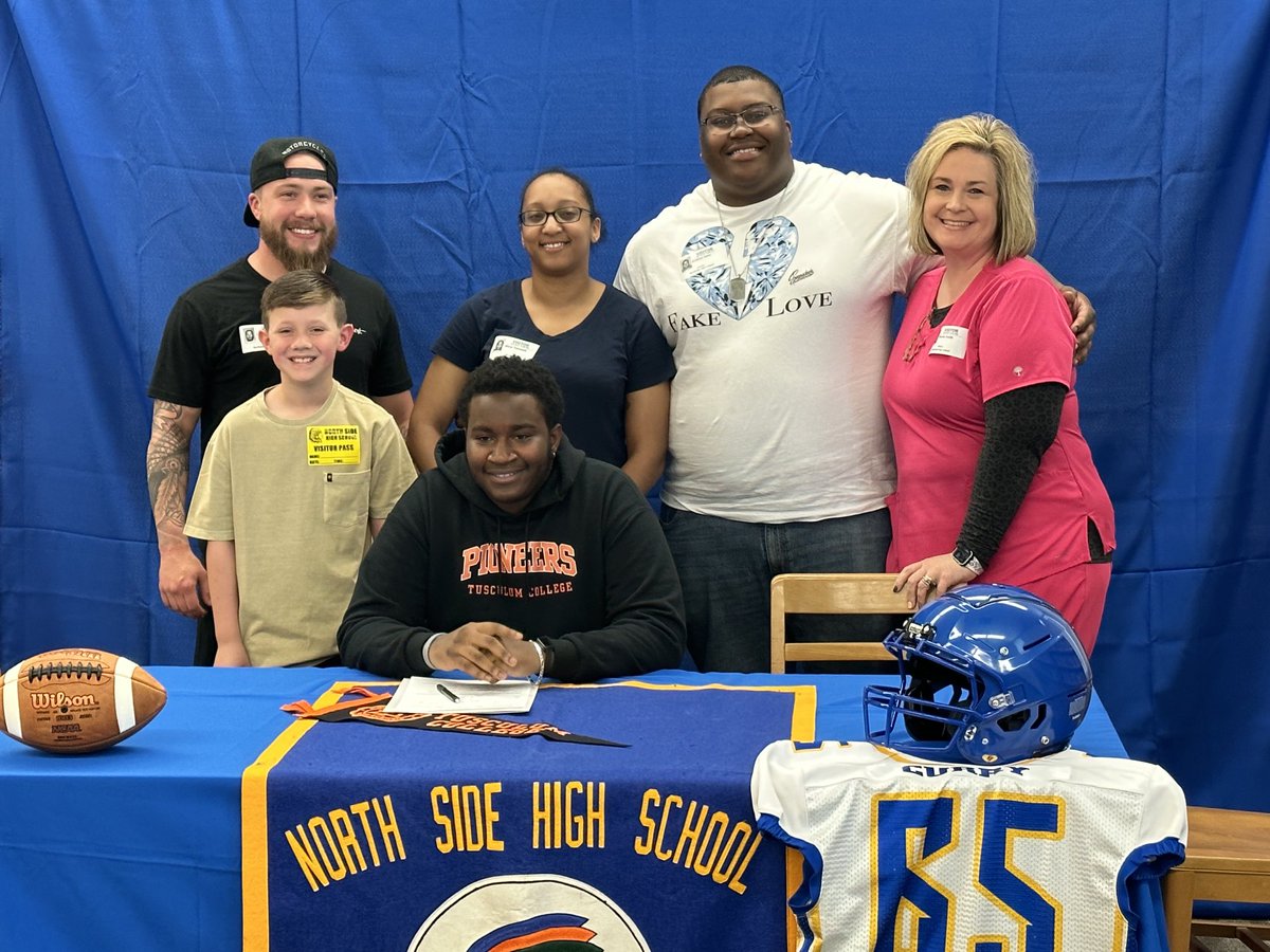 JmcssA's tweet photo. Let’s go Andre! Make the Indians proud!  We are so excited for you!  #chooseus ⁦@NorthSideHighTN⁩ https://t.co/VQKUyMhst0