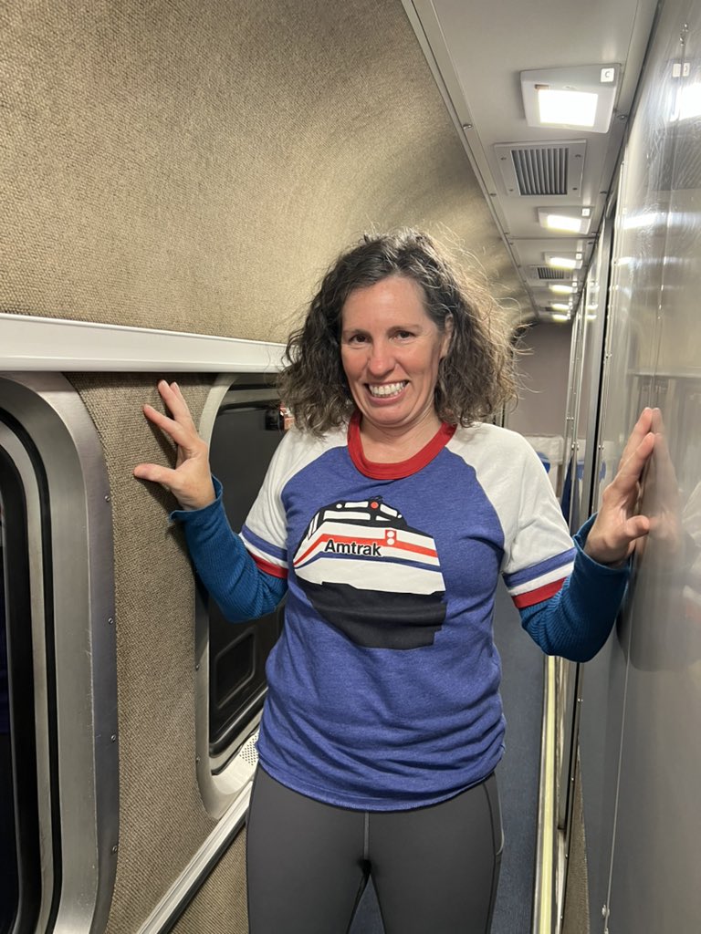 suzannemurtha's tweet photo. Another #traincation on @Amtrak for this family. #empirebuilder does not disappoint! Spectacular views, train geeks on board and fantastic crew like Rodgie, Zach and Noelani on the meals. ❤️❤️❤️ https://t.co/0R1VS0hexA