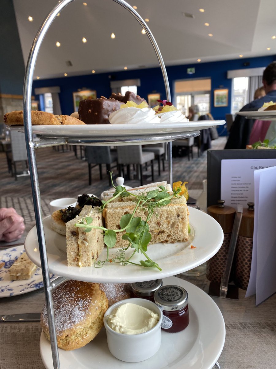 Rowland1Helen's tweet photo. Counting my blessings today…early breakfast with eldest son and coffee with husband, then spa day and afternoon tea with mum, dad and auntie @conistonhotel Absolutely beautiful location, treatments and food. Well worth a visit! Lots to be grateful for 🙏 #5Balls https://t.co/dKD5i2AOXt