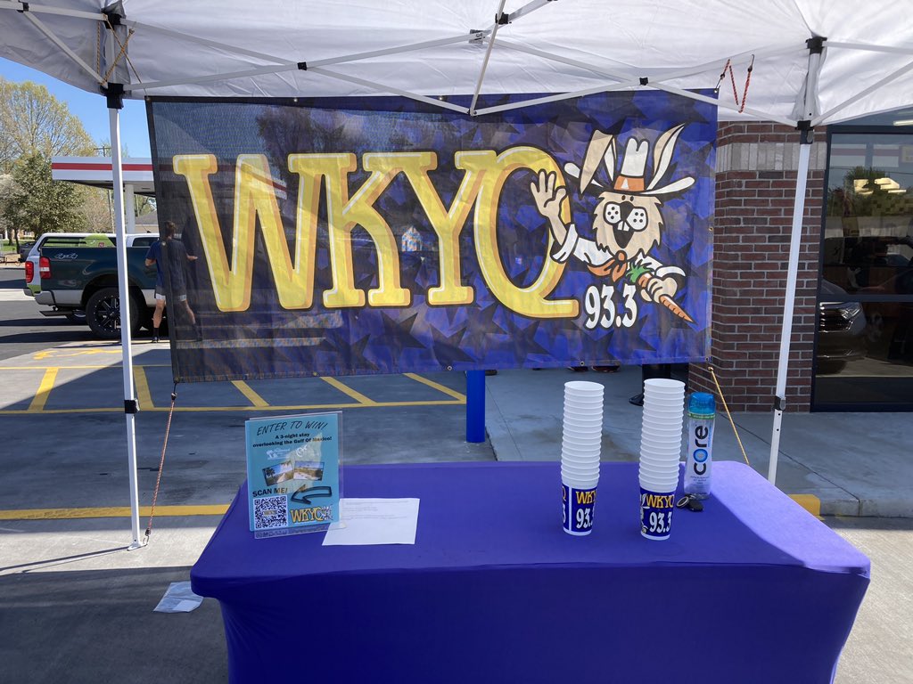 93.3 WKYQ tweet media
