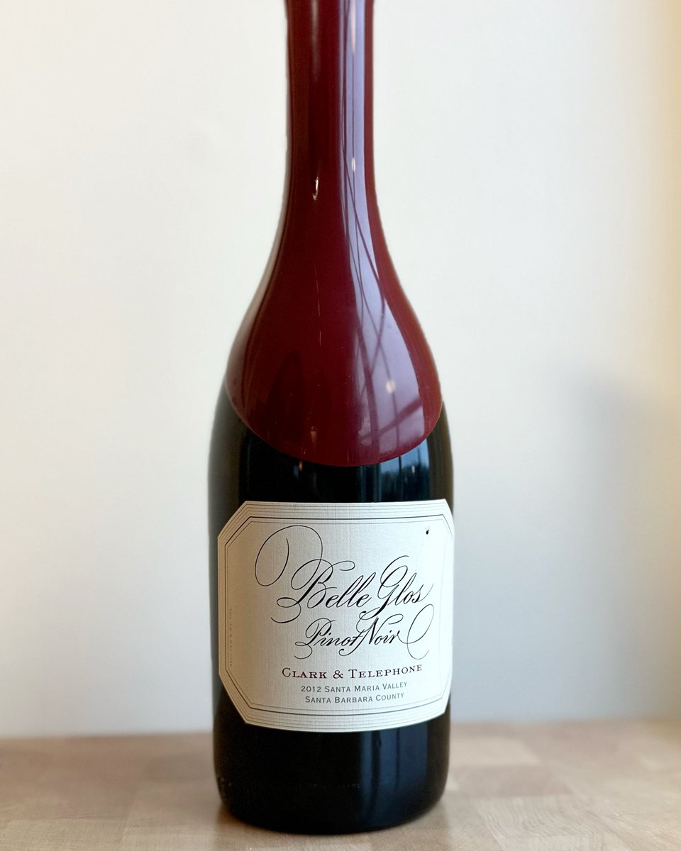 LazySomm's tweet photo. Discovered Belle Glos, a pinot noir producer. 2012 pinot noir Santa Maria Valley Clark &amp; Telephone.
最近発見した #ピノノワール 専門らしいワイナリー

#belleglos #pinotnoir #santamariavalley #californiawine #カリフォルニアワイン #在米 https://t.co/tu6HECspDT