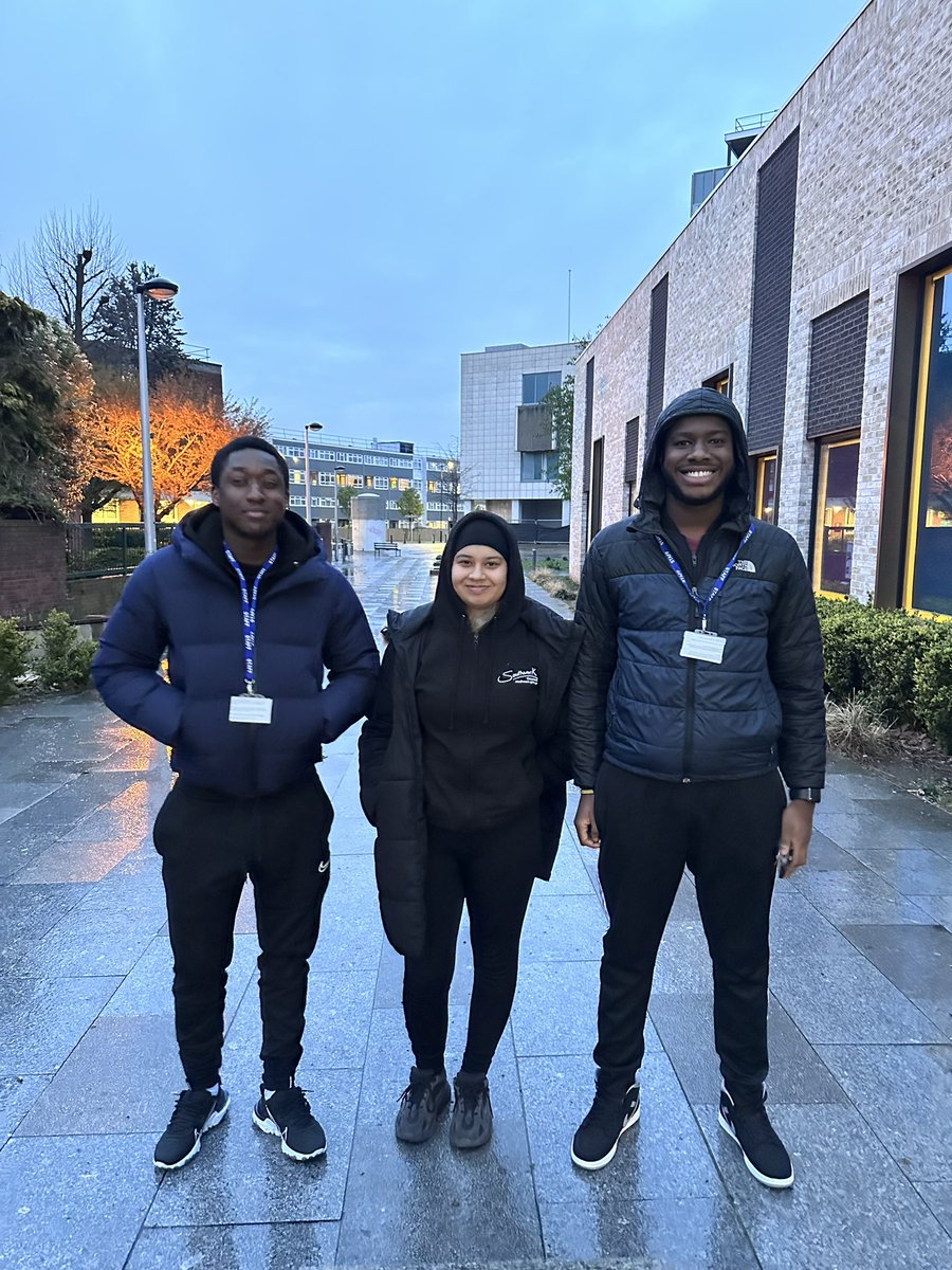 SouthwarkYAs's tweet photo. Our @streetbase team have been out and about in #Camberwell this afternoon and evening engaging with young people and businesses #LoveWhatWeDo #CommunityEngagement #Streetbase #MyEnds #Southwark #YoungAdvisors #EmpoweringYoungPeopleChangingCommunities 😊❤️ https://t.co/1K0peygCHZ