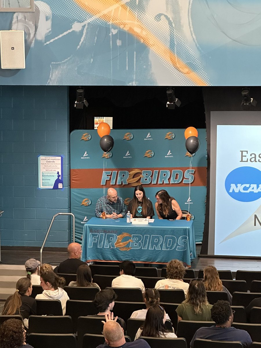 Eastmark_AT's tweet photo. Congratulations to Cheyenne, Jeriah, and Wyatt on signing today! We’re so proud of all three of you 🧡🩵 https://t.co/V7aKBfWdsv